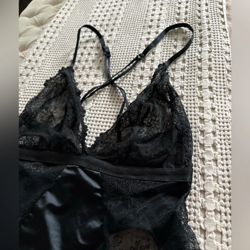 NEW Auden Black‎ Lace Chemise